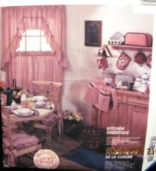 4090 MCCALLS KITCHEN WITCH/  CURTAIN, APPLIANCE COVERS, CUSHION, LINEN PATTERN uncut